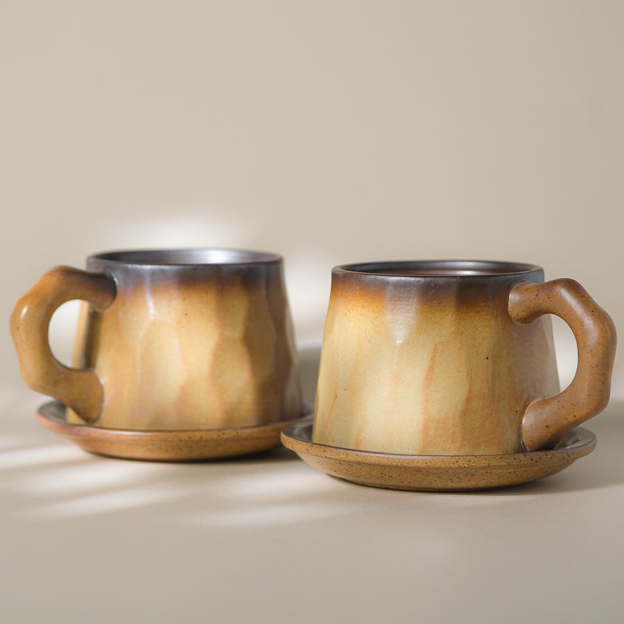 "Fleur" Mugs with Saucers