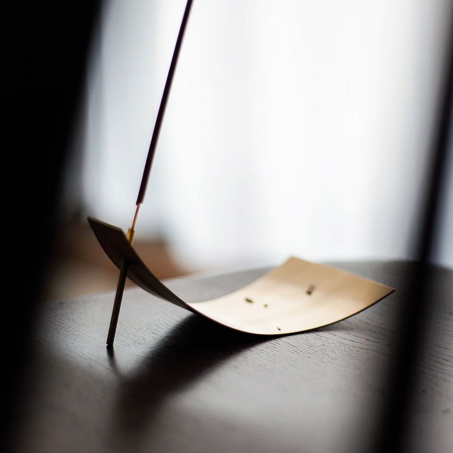 "Ukiyo" Brass Incense Holder