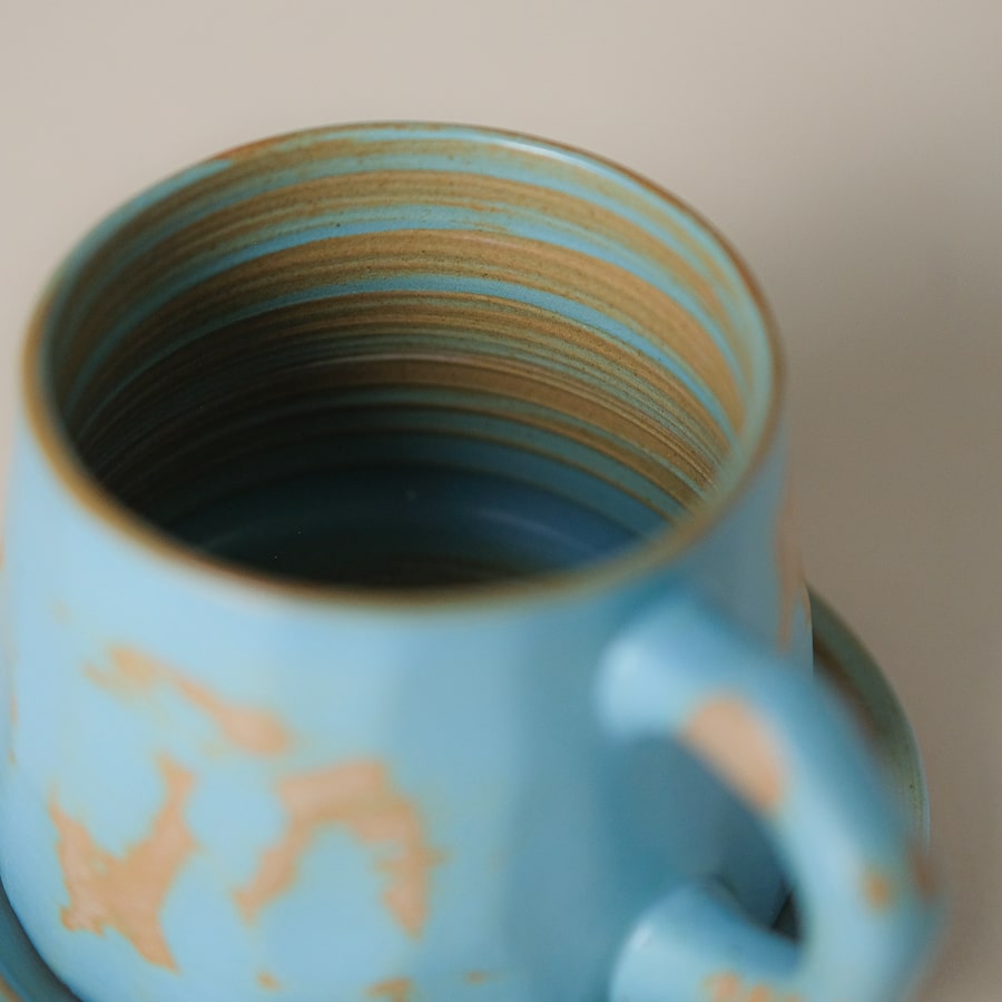 "Fleur" Mugs with Saucers