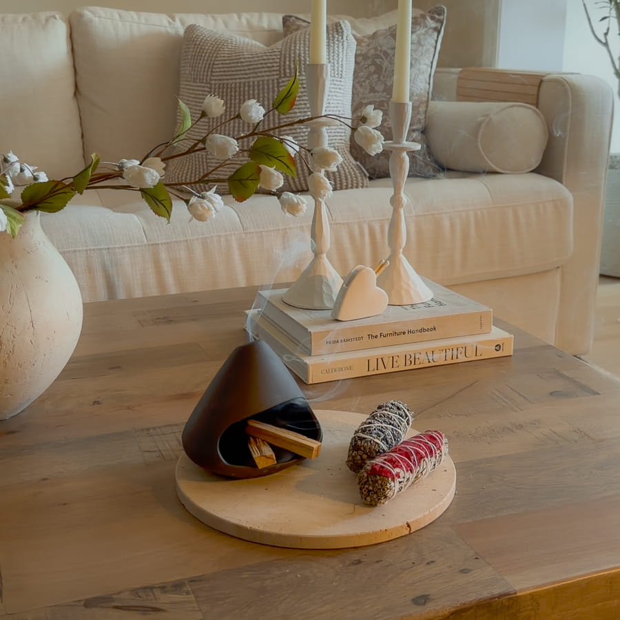 Resèt Holder & Palo Santo Sticks